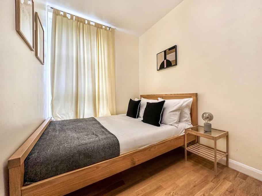 Spacious 4 Bed Flat Near London 02 Arena Greenwich Eksteriør bilde
